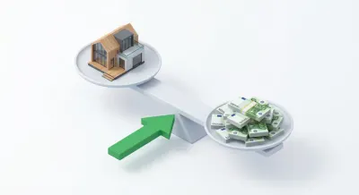 Illustration d'une balance équilibrant une maison et de l'argent.